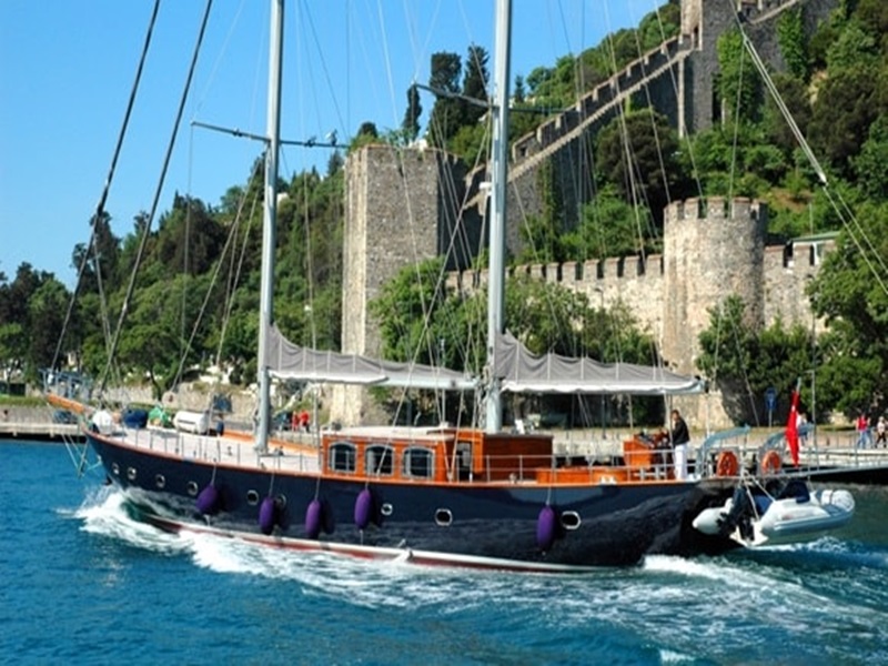 summer/wp-content/uploads/sites/2/2016/02/sailing-boat-istanbul-sry-super-yat.jpg